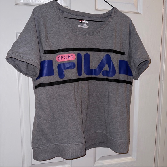 Fila Size Large Short Sleeve Sweatshirt Women's Logo Style Gray pullover - Picture 1 of 4